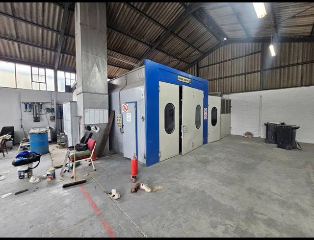350M² WAREHOUSE TO LET IN GANTS PLAZA
